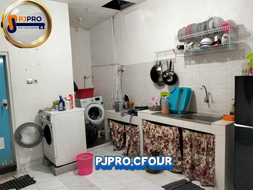 dijual rumah villa indah permai