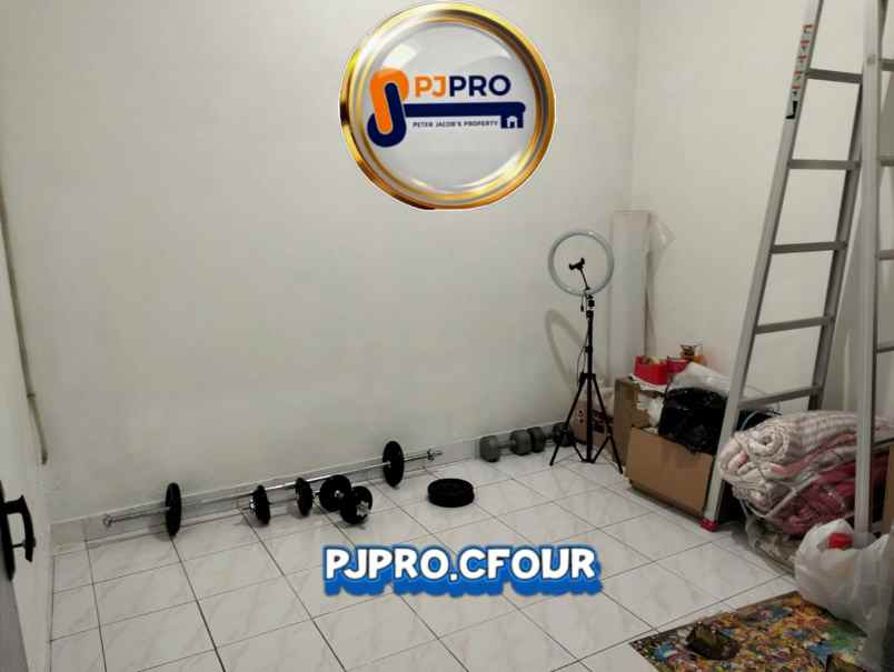 dijual rumah villa indah permai