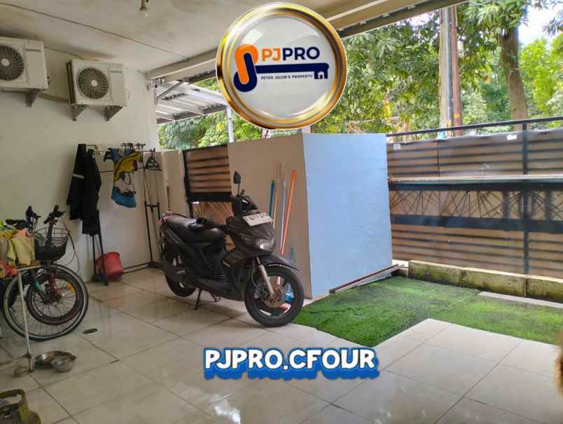 dijual rumah villa indah permai