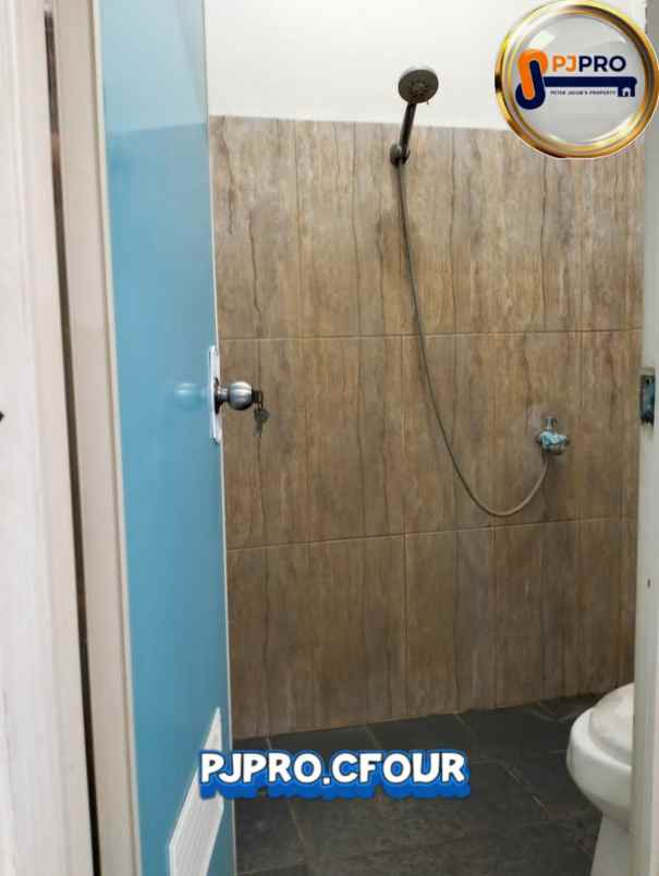 dijual rumah villa indah permai