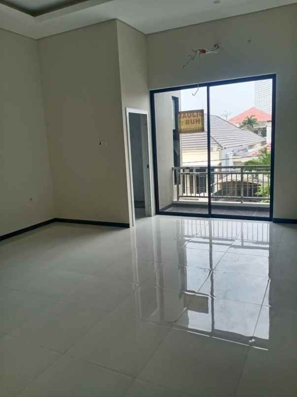 dijual rumah villa kaliudan indah