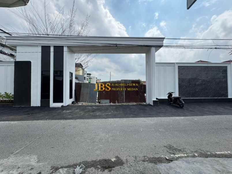 dijual rumah wellington haus jalan