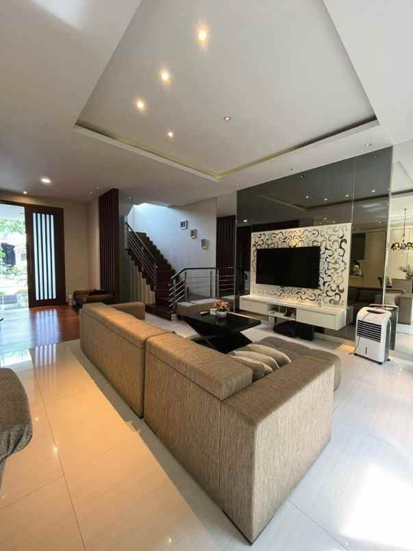 dijual rumah wisata bukit mas