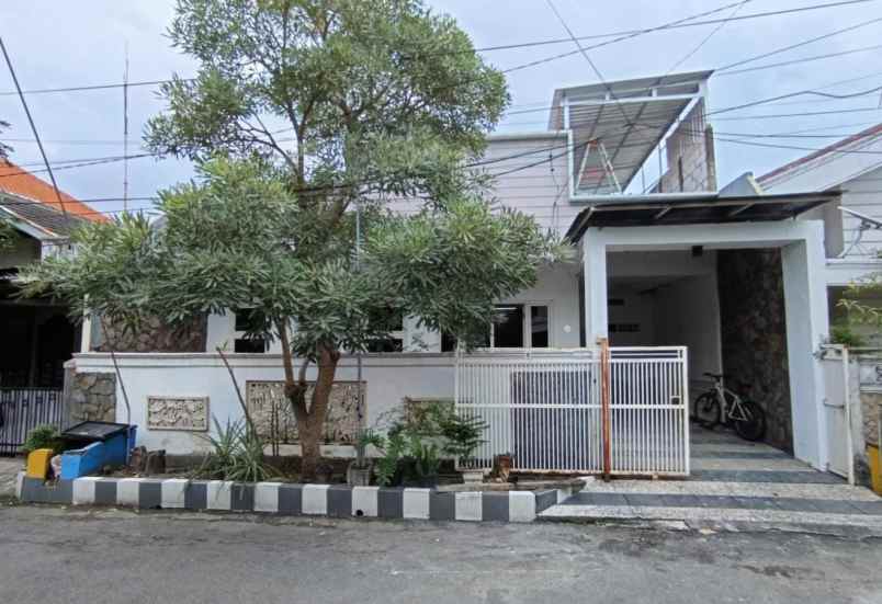 dijual rumah wisma menanggal surabaya