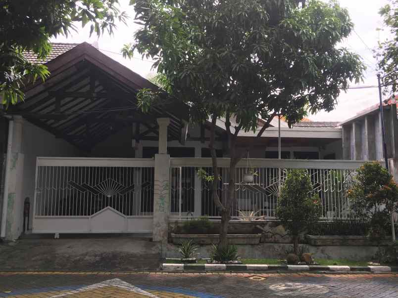 dijual rumah wisma tengger