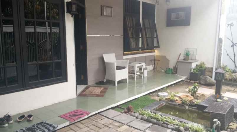 dijual rumah wisma tengger