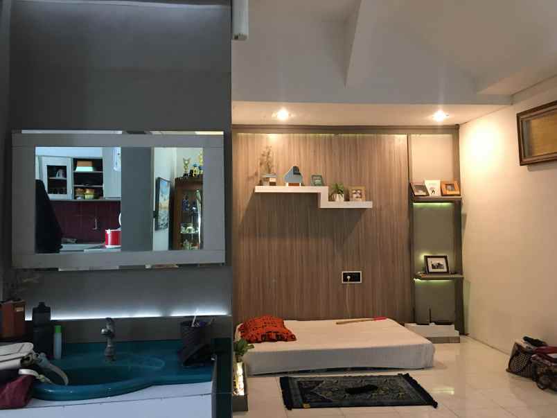 dijual rumah wisma tengger