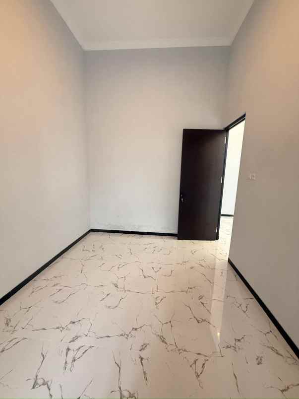 dijual rumah wonokoyo