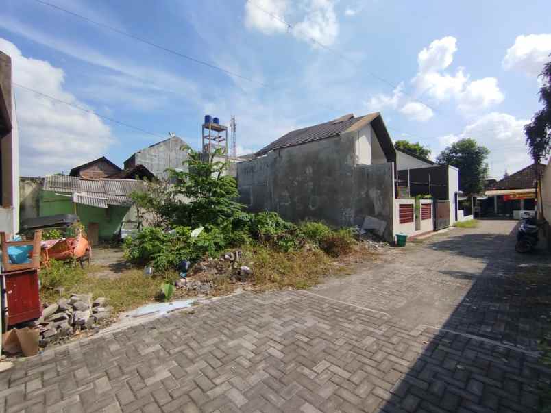 dijual tanah 500 meter ke ringroad