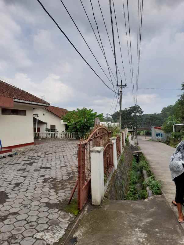 dijual tanah ada bangunan ngancar bawen semarang