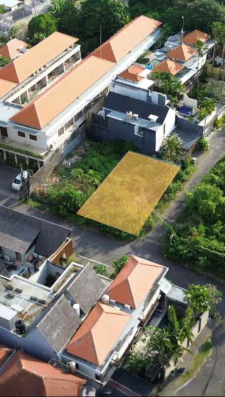 dijual tanah jln dewi saraswati kuta