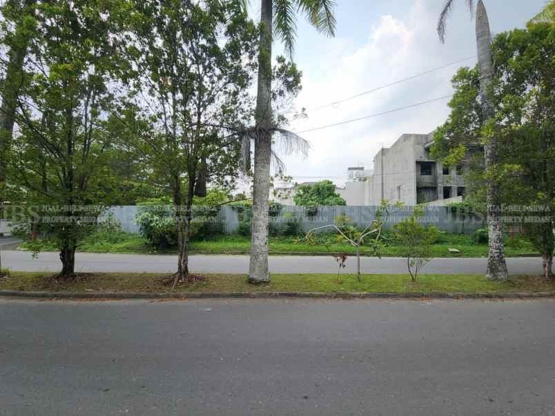 dijual tanah komplek padang golf