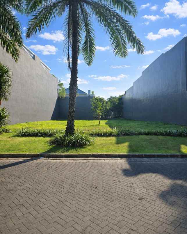 dijual tanah pakuwon city