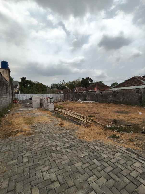 dijual tanah palagan km 7