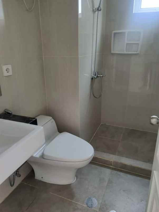 dijual unit apartment grand madison unit baru