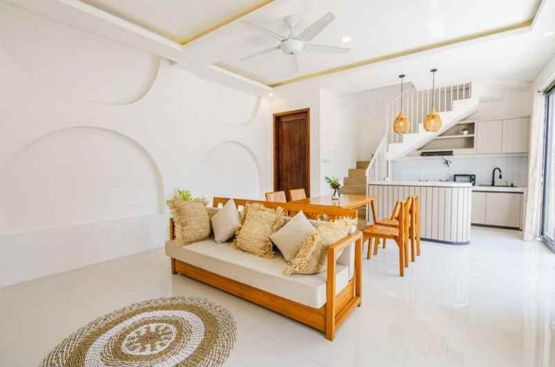 dijual villa 3 miliar di berawa canggu