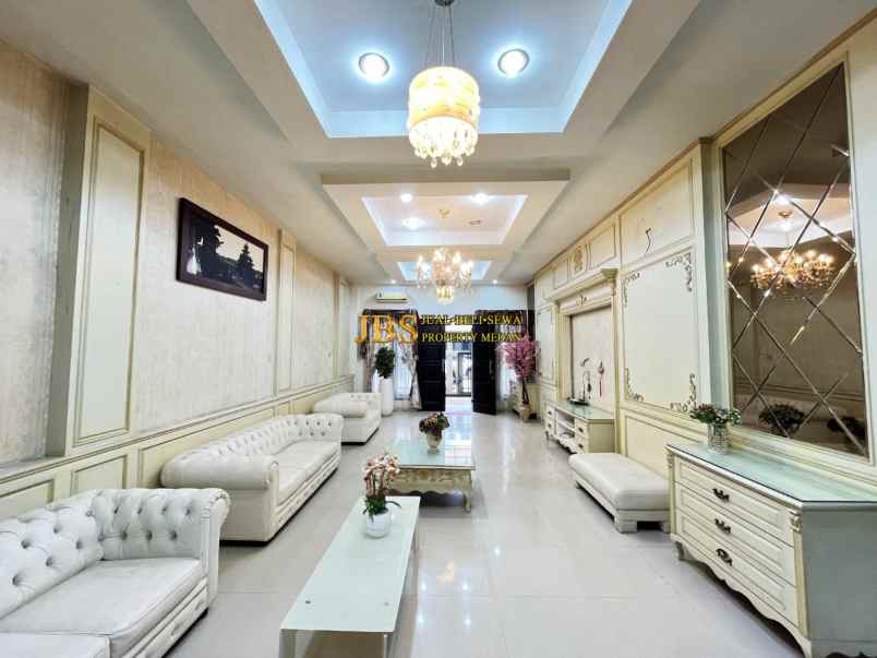 dijual villa komplek hock lie mas jalan