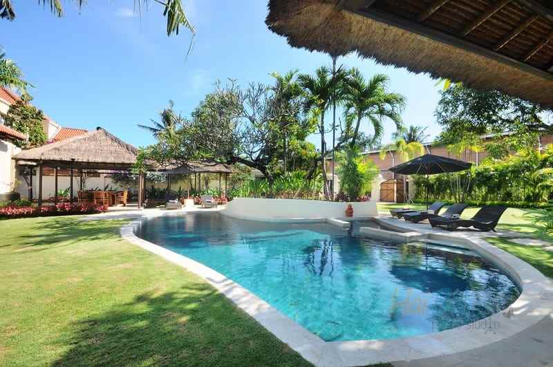 dijual villa seminyak