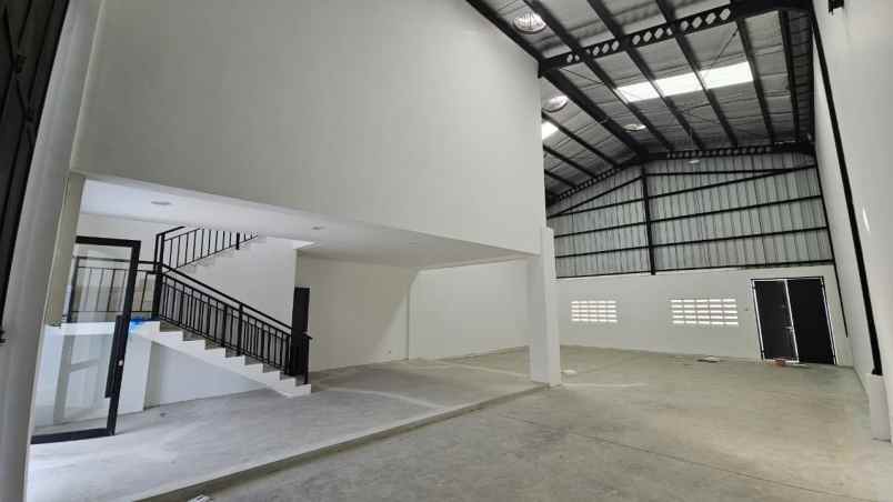 dijual warehouse karawang barat