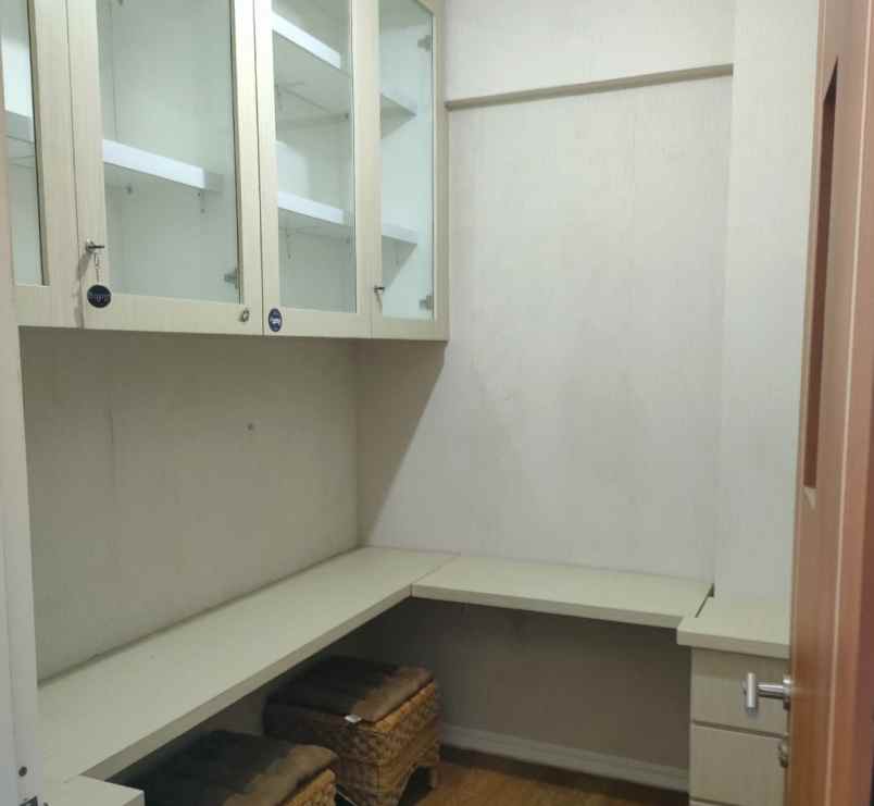 disewakan apartemen puncak dharmahusada 2 br