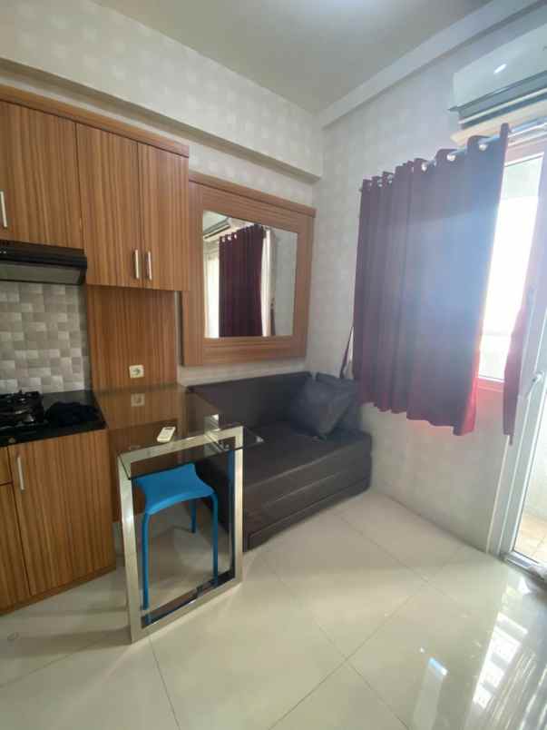 disewakan apartment grenn pramuka city murah bersih