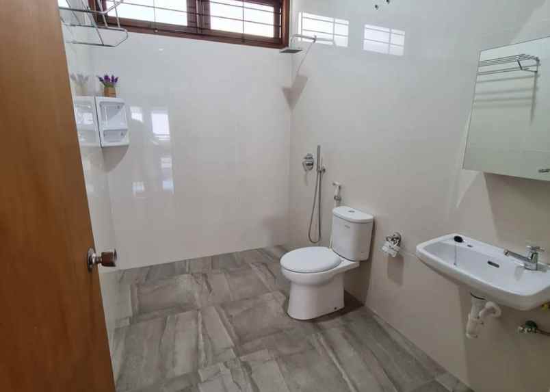 disewakan kosongan siap huni rumah kertajaya indah