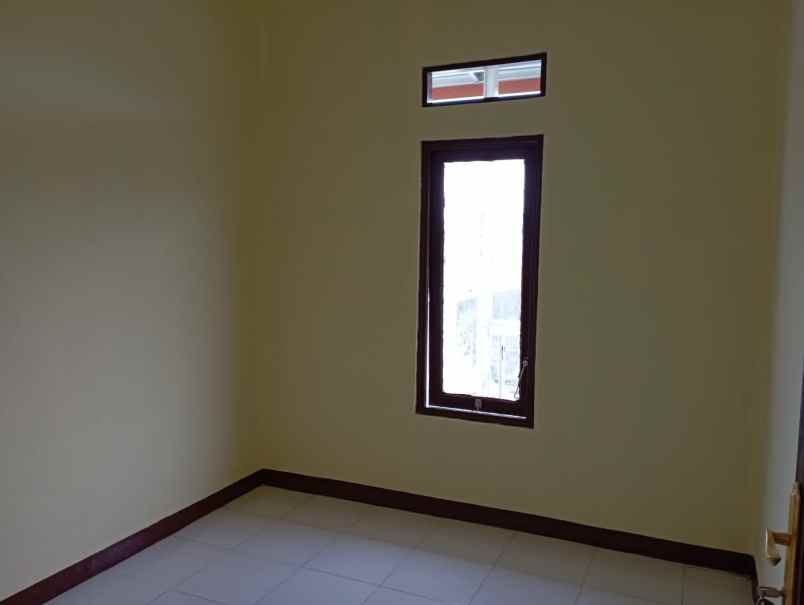 disewakan kost komplek kehutanan jl