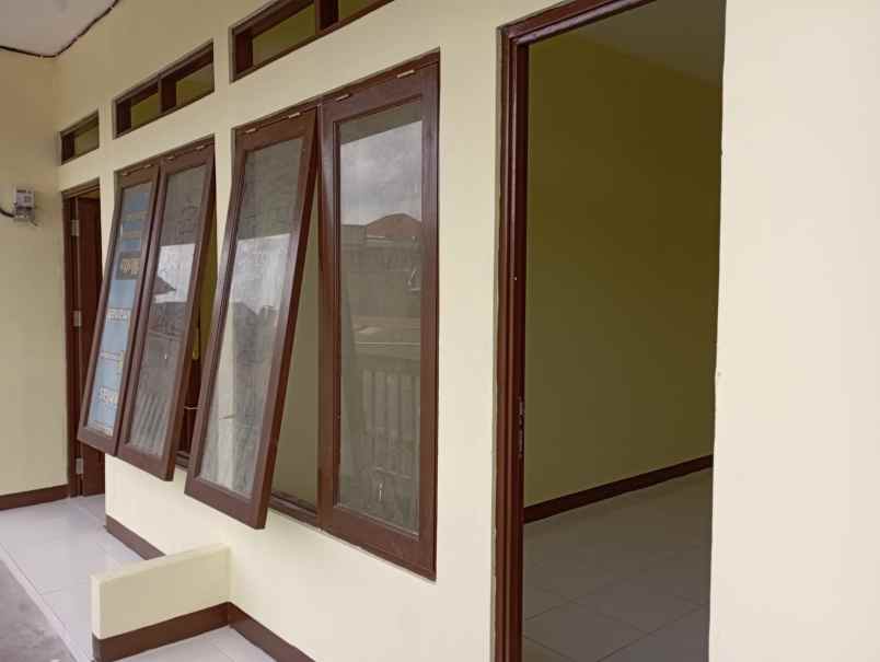 disewakan kost komplek kehutanan jl