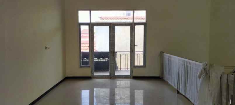 disewakan ruko gudang kantor kaliwaron