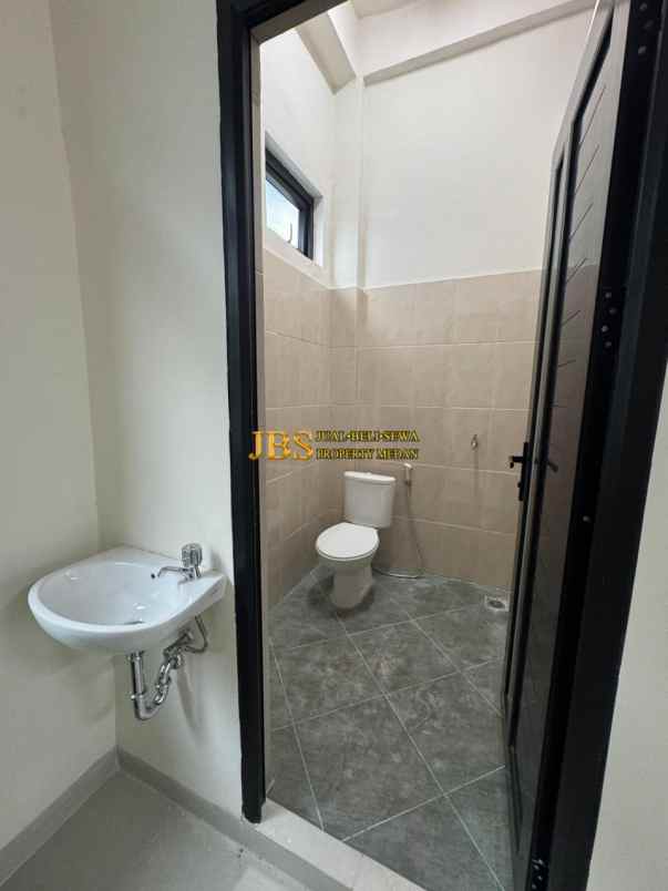 disewakan ruko gudang kantor komplek cbd polonia blok aa