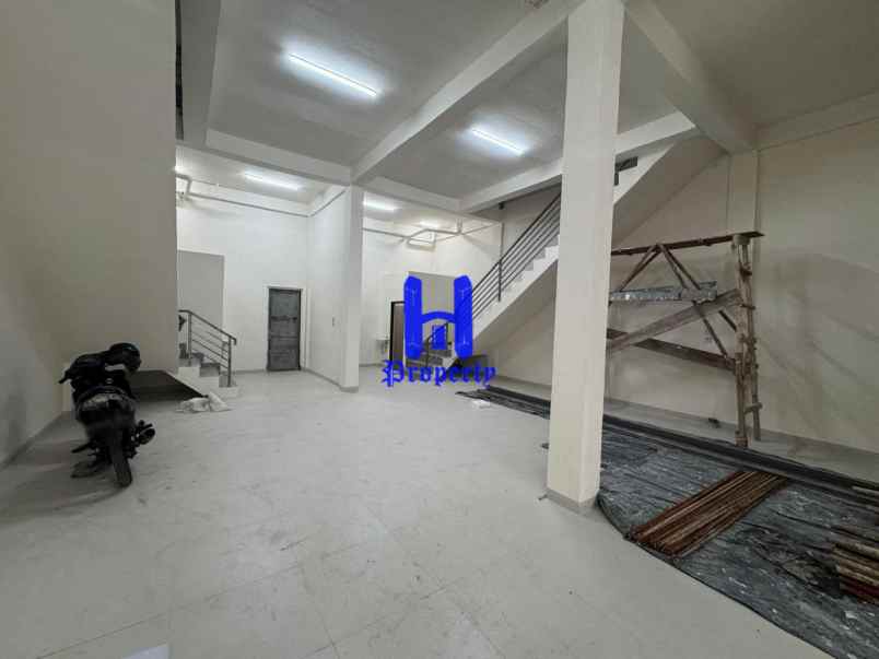 disewakan ruko gudang kantor komplek cbd polonia blok aa