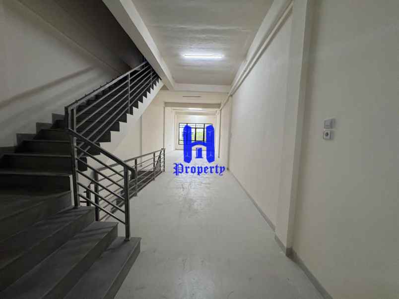 disewakan ruko gudang kantor komplek cbd polonia blok aa