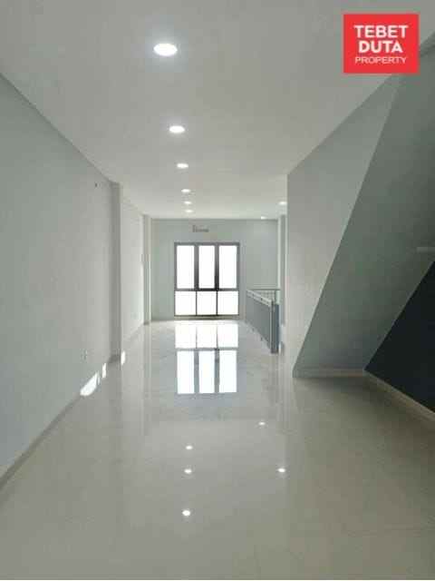 disewakan ruko gudang kantor tebet timur