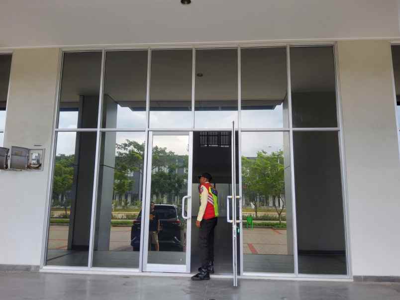 disewakan ruko marina bay pik 2