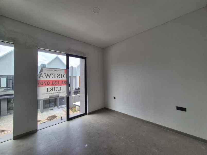 disewakan rumah baru di grand eastern siap huni