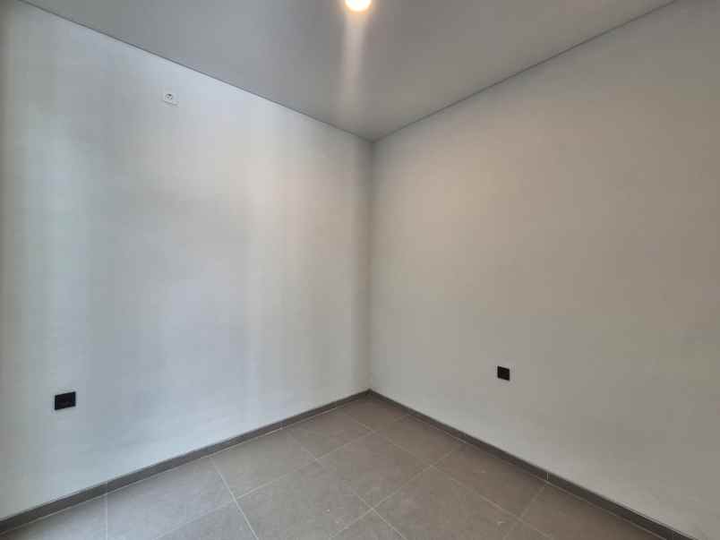 disewakan rumah baru di grand eastern siap huni