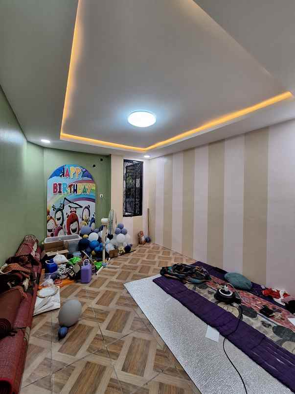 disewakan rumah baru renovasi dalam komplek siap huni