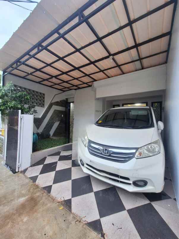 disewakan rumah baru renovasi dalam komplek siap huni