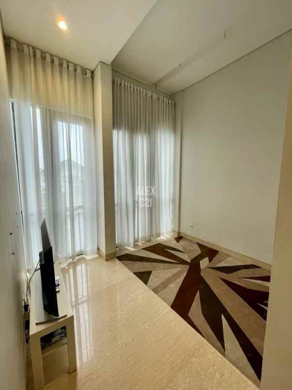 disewakan rumah cilandak timur pasar