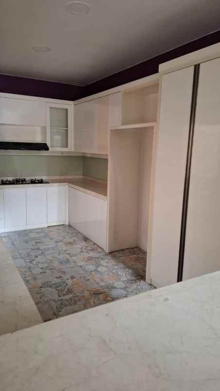 disewakan rumah cluster alamanda jakarta