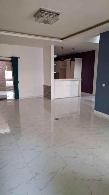 disewakan rumah cluster alamanda jakarta