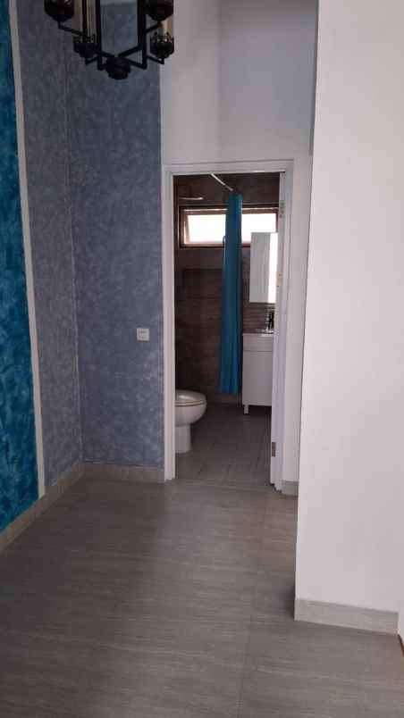 disewakan rumah cluster alamanda jakarta