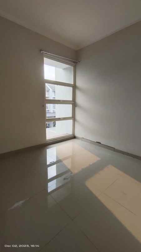 disewakan rumah cluster monte farella