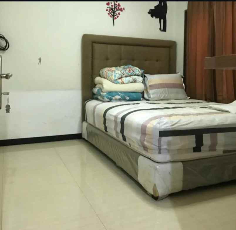 disewakan rumah di darmo permai utara full furnished