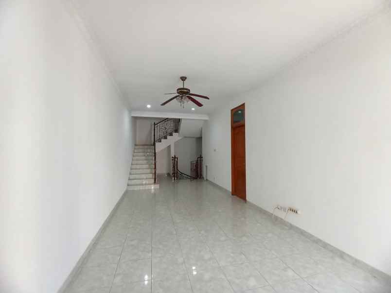 disewakan rumah gading surya kelapa gading