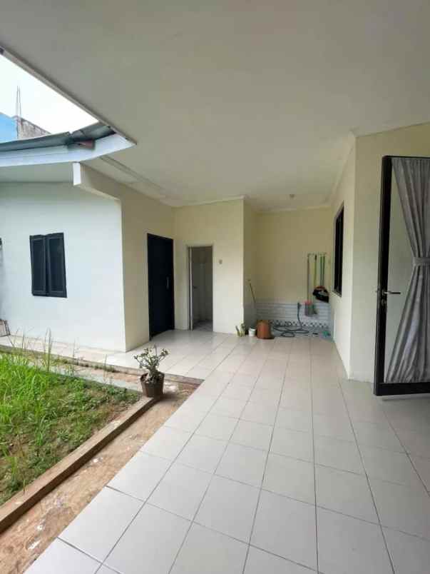 disewakan rumah jl danau kalimantan vassa