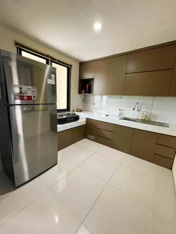 disewakan rumah jl danau kalimantan vassa