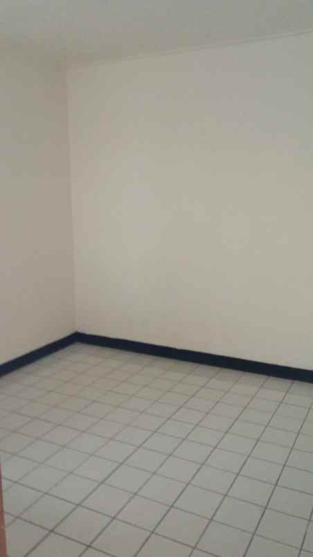 disewakan rumah jl golf raya arcamanik