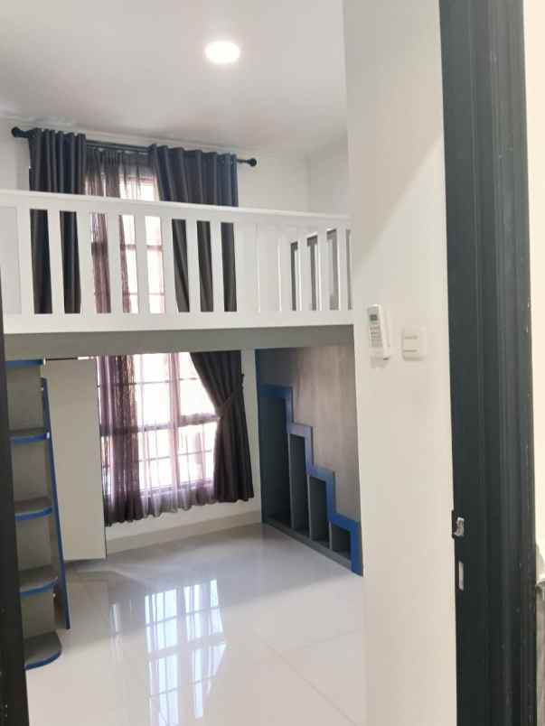 disewakan rumah komp puri intan kelapa
