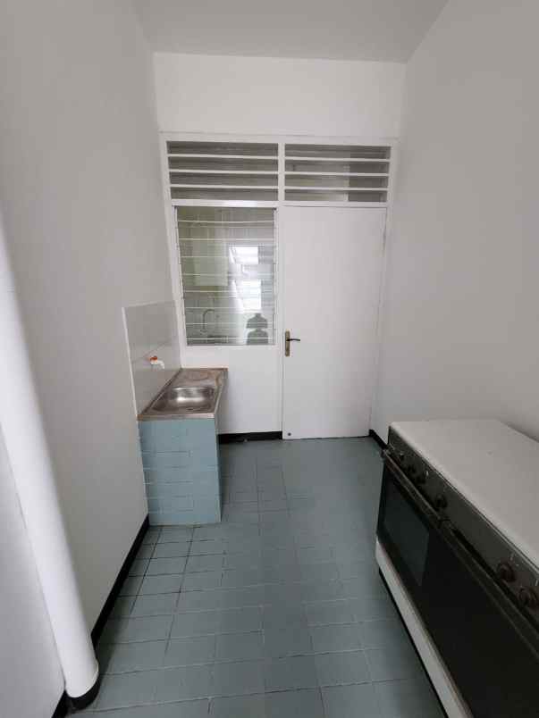 disewakan rumah kosongan di darmo harapan